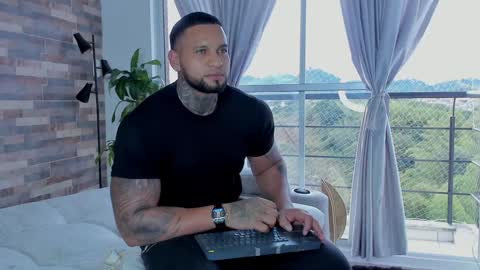 Snapshot of zain_diesel7 chatting on 12-05-24, 10:12 INSTAGRAM yormanfit7 online show from 12-05-24, 10:12