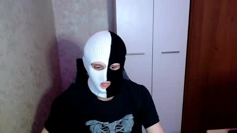 Snapshot of zaki_xx chatting on 05-16-26, 04:06 zaki online show from 05-16-26, 04:06