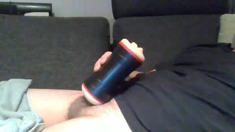 Snapshot of zakksten chatting on 10-23-25, 10:19 Zakk online show from 10-23-25, 10:19