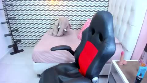 Zally  online show from 10-24-25, 07:21