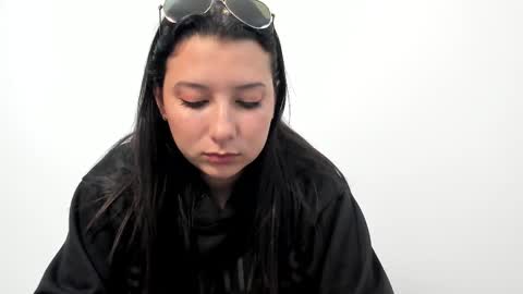 Snapshot of zammii69 chatting on 10-23-25, 08:40 zammii69 online show from 10-23-25, 08:40