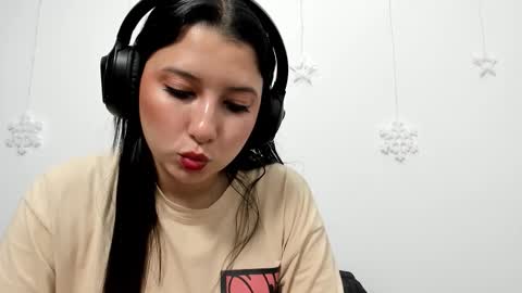 zammii69 online show from 12-15-25, 08:35