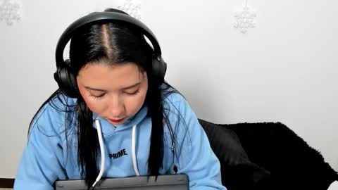 zammii69 online show from 02-08-26, 03:37