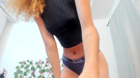 Snapshot of zammu_1992_ chatting on 03-03-25, 02:15 Zamu online show from 03-03-25, 02:15