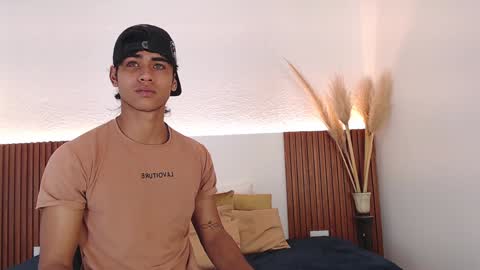 Zander online show from 12-06-24, 02:17