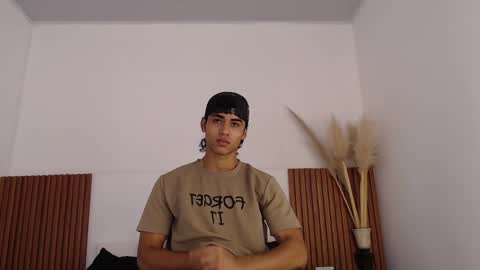 Zander online show from 01-16-25, 01:36