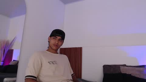 Zander online show from 01-28-25, 02:53