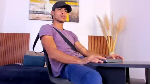 Zander online show from 09-19-25, 01:56