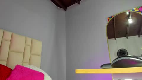 Snapshot of zaphiro__sky chatting on 02-16-26, 08:43 zaphiro__sky online show from 02-16-26, 08:43