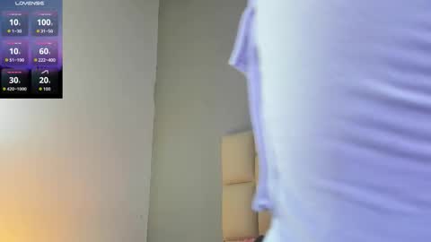 Snapshot of zaphiro__sky chatting on 02-25-26, 08:46 zaphiro__sky online show from 02-25-26, 08:46