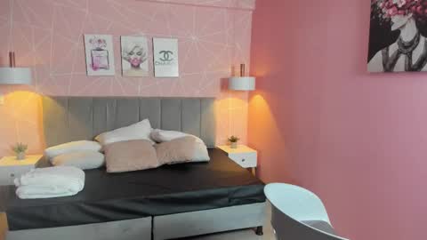 Zara Sweet  online show from 11-01-25, 01:13