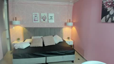 Zara Sweet  online show from 11-13-25, 12:26