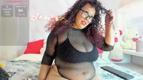 Snapshot of zara_holly_ chatting on 05-16-26, 07:01 Zara online show from 05-16-26, 07:01