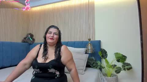 Snapshot of zara_milf_ chatting on 07-03-26, 12:11 zara online show from 07-03-26, 12:11
