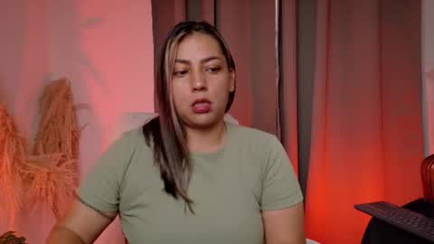 Snapshot of zara_nova chatting on 07-13-26, 02:53 Zara Nova online show from 07-13-26, 02:53