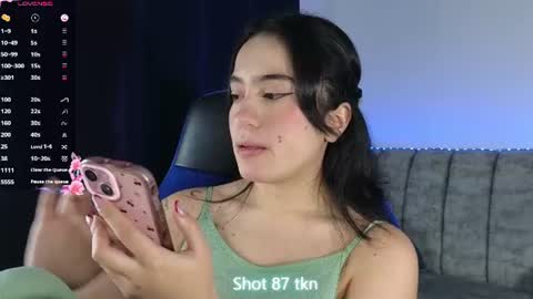 Snapshot of zaradames_ chatting on 06-29-26, 04:19 zaradames_ online show from 06-29-26, 04:19