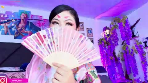 Snapshot of zaradaviss chatting on 07-07-26, 08:13 Zara online show from 07-07-26, 08:13