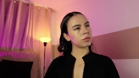 Snapshot of zaradulce chatting on 06-22-26, 12:57 Zara . online show from 06-22-26, 12:57