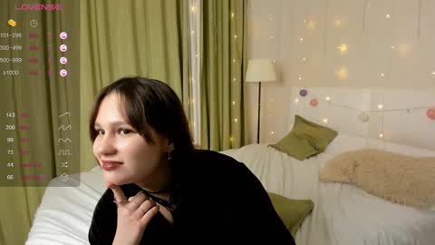 Vina Rini online show from 02-05-25, 02:05