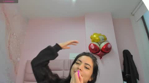 Zarah  online show from 09-17-25, 10:00