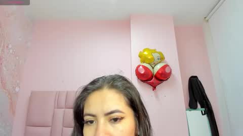 Zarah  online show from 09-22-25, 11:18