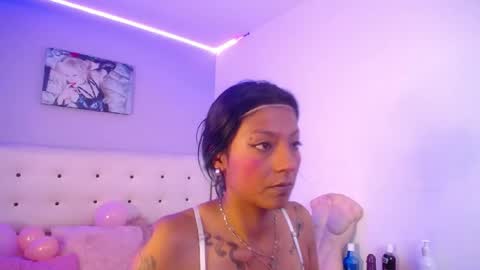 Snapshot of zarahbennet chatting on 05-15-26, 06:04 Zarah online show from 05-15-26, 06:04