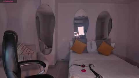 Zara  online show from 02-04-26, 04:51