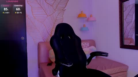 Snapshot of zaralim chatting on 01-17-25, 11:59 Zara Lim  online show from 01-17-25, 11:59