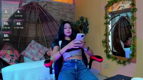 Snapshot of zaralim chatting on 02-05-25, 12:06 Zara Lim  online show from 02-05-25, 12:06