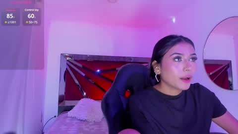 Snapshot of zaralim chatting on 02-12-25, 03:16 Zara Lim  online show from 02-12-25, 03:16