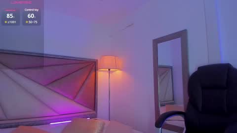 Snapshot of zaralim chatting on 02-19-25, 12:33 Zara Lim  online show from 02-19-25, 12:33