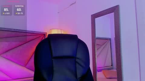 Snapshot of zaralim chatting on 02-21-25, 03:32 Zara Lim  online show from 02-21-25, 03:32