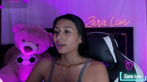 Snapshot of zaralim chatting on 09-26-25, 06:56 Zara Lim  online show from 09-26-25, 06:56