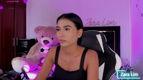 Snapshot of zaralim chatting on 10-01-25, 06:14 Zara Lim  online show from 10-01-25, 06:14