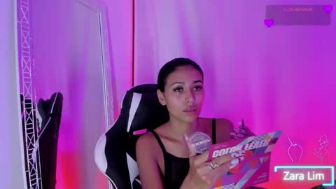 Snapshot of zaralim chatting on 10-03-25, 06:16 Zara Lim  online show from 10-03-25, 06:16