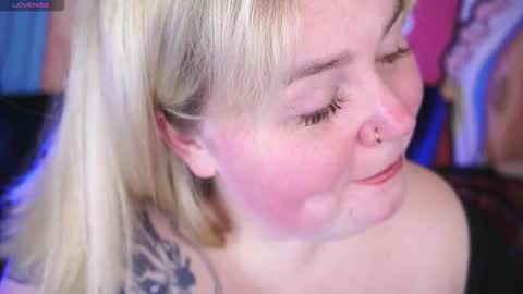 Lola online show from 02-10-26, 08:57