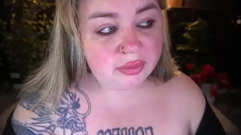Snapshot of zarareign_ chatting on 07-09-26, 07:29 Lola online show from 07-09-26, 07:29