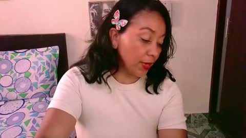 Snapshot of zaray_45bella chatting on 11-06-25, 09:37 zaray online show from 11-06-25, 09:37