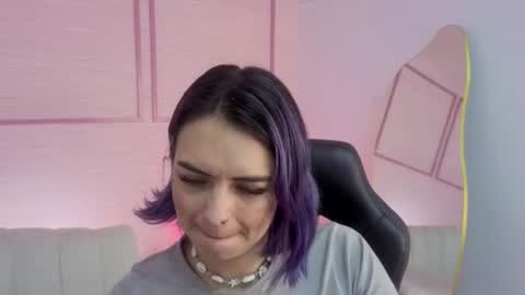 Isabella online show from 07-13-26, 12:41