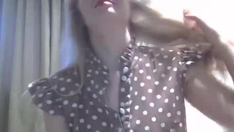 Zarina Swift online show from 12-20-24, 07:33