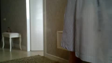 Snapshot of zarinaswift chatting on 02-07-26, 10:41 Zarina Swift online show from 02-07-26, 10:41