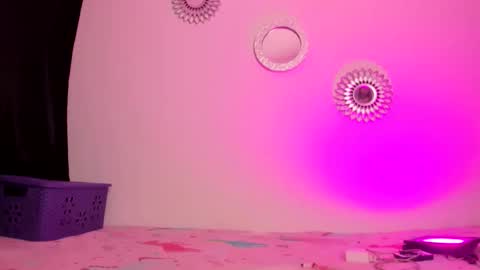 Zaritha Li online show from 11-14-25, 10:36