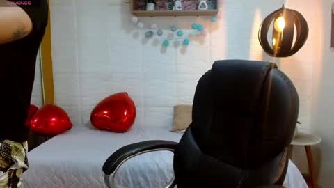 Snapshot of zayn_clausen chatting on 04-13-26, 05:07 zayn_clausen online show from 04-13-26, 05:07