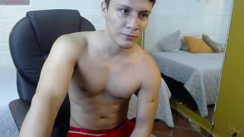 Snapshot of zayn_clausen chatting on 04-18-26, 07:58 zayn_clausen online show from 04-18-26, 07:58