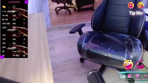 Snapshot of zayn_tay chatting on 01-06-26, 07:06 zayn_tay online show from 01-06-26, 07:06