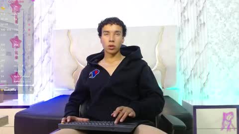 Snapshot of zayn_tay chatting on 01-09-26, 07:37 zayn_tay online show from 01-09-26, 07:37