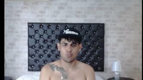 Snapshot of zaynblaze_ chatting on 07-09-26, 01:37 Zayn online show from 07-09-26, 01:37