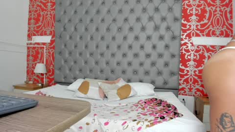 Karolyne online show from 02-04-25, 11:27