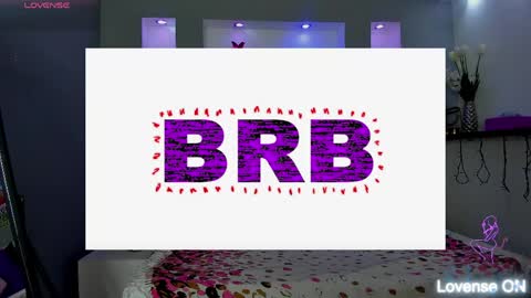 Snapshot of zean_lee chatting on 05-10-26, 03:17 Karolyne online show from 05-10-26, 03:17