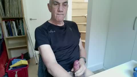 Snapshot of zeep16 chatting on 11-09-25, 08:56 zeep16 online show from 11-09-25, 08:56